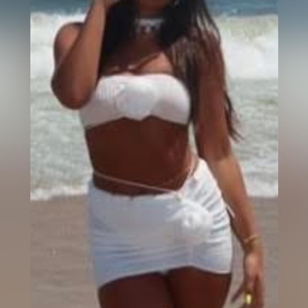 Beachy white bikini set